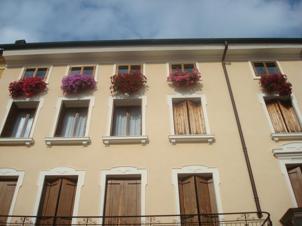 Cristina House Guest house *