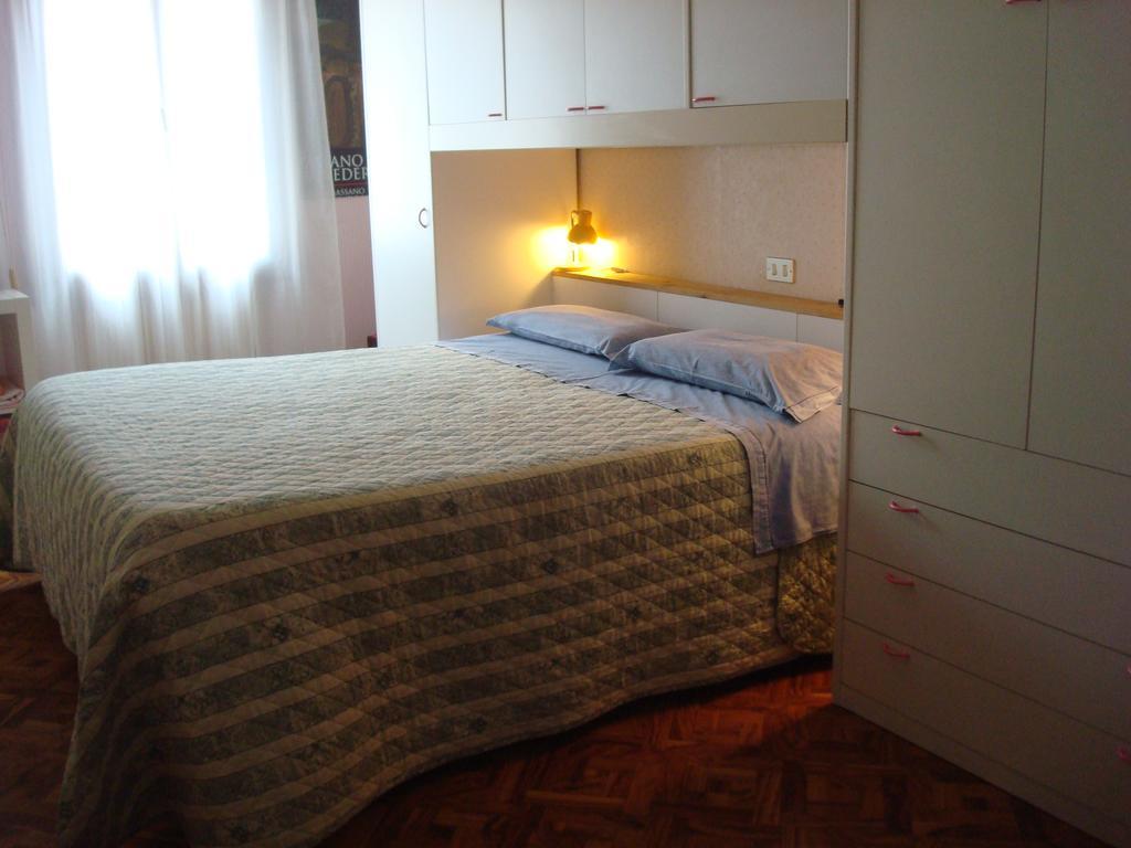 Cristina House Guest house *
